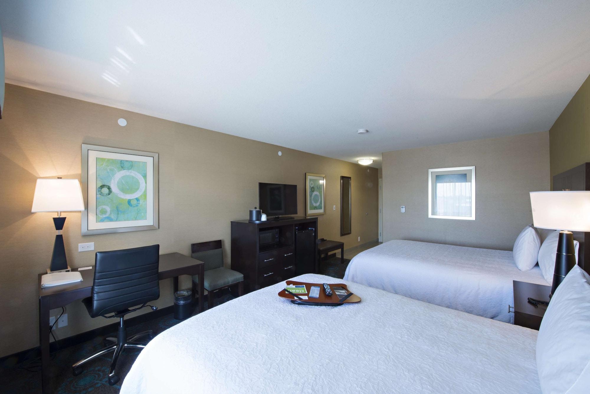 Hampton Inn Saskatoon South Экстерьер фото